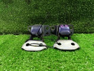 Запчасть петли двери передние правые TOYOTA Regius 1997