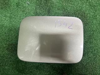 Лючок бензобака TOYOTA Hilux Surf 2001