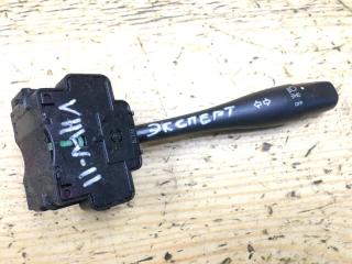 Запчасть блок подрулевых переключателей правый NISSAN AVENIR 2000