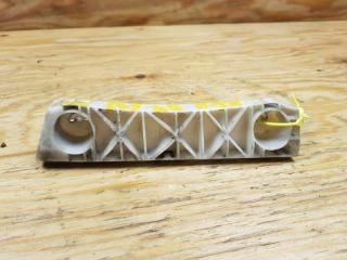 Клипса бампера передняя правая NISSAN BLUEBIRD SYLPHY 2008