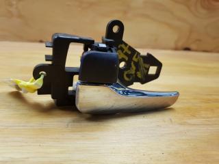 Фото запчасти ручка двери внутренняя передняя левая MITSUBISHI OUTLANDER 2006 контрактная запчасть Запчасть ручка двери внутренняя передняя левая MITSUBISHI OUTLANDER 2006