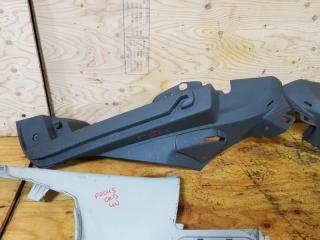 Пластиковая деталь салона FOCUS 2006 CB4 AODA Пластиковая деталь салона FOCUS 2006 CB4 AODA