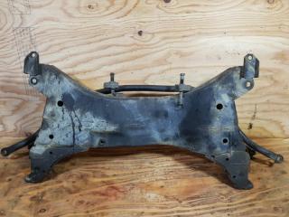 Балка поперечная передняя MITSUBISHI DINGO 2000 контрактная Балка поперечная передняя MITSUBISHI DINGO 2000