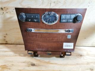 Запчасть центральная консоль NISSAN FUGA 2006