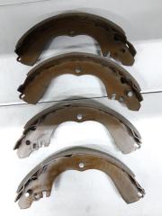 Запчасть колодки тормозные задние MITSUBISHI PAJERO IO 2000