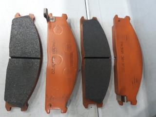 Колодки тормозные передние NISSAN GLORIA 1995 новая Колодки тормозные передние NISSAN GLORIA 1995