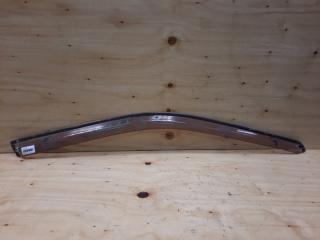 Запчасть ветровик передний правый NISSAN AVENIR 1993