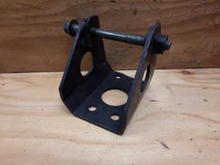 Кронштейн передний NISSAN MURANO 2008