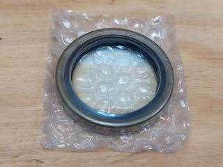 Сальник MITSUBISHI DELICA SPACE GEAR PA3V 4G63