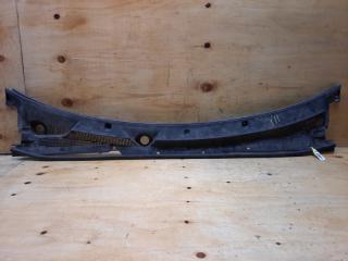 Запчасть решетка под дворники NISSAN AD 1999