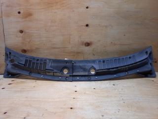 Фото запчасти решетка под дворники NISSAN TINO 1999 контрактная запчасть Запчасть решетка под дворники NISSAN TINO 1999