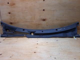 Запчасть решетка под дворники NISSAN WINGROAD 2002