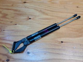 Амортизатор багажника NISSAN TIIDA 2006