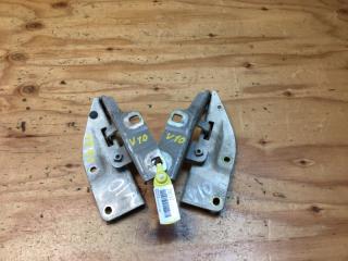 Фото запчасти петля капота NISSAN TINO 2000 контрактная запчасть Запчасть петля капота NISSAN TINO 2000