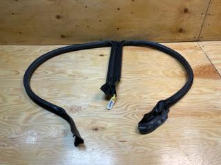 Уплотнитель дверной правый NISSAN LAUREL 1997 контрактная Уплотнитель дверной правый NISSAN LAUREL 1997