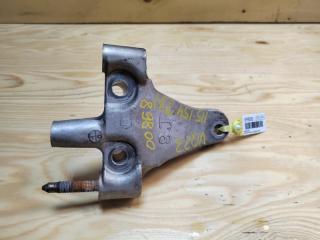 Кронштейн правый NISSAN TEANA 2004