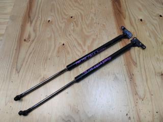 Фото запчасти амортизатор багажника MITSUBISHI DINGO 2002 контрактная запчасть Запчасть амортизатор багажника MITSUBISHI DINGO 2002