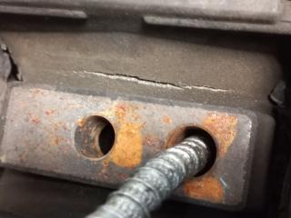 Подушка двигателя левая MAZDA AXELA 2005 контрактная Подушка двигателя левая MAZDA AXELA 2005