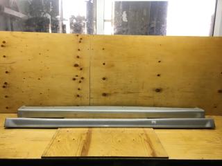 Накладка порога MITSUBISHI CHARIOT GRANDIS 2001