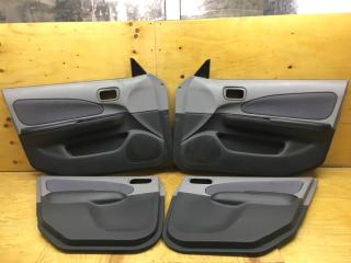 Обшивка двери NISSAN WINGROAD 2004