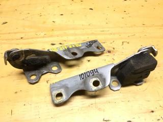 Фото запчасти петля капота MITSUBISHI COLT PLUS 2006 контрактная запчасть Запчасть петля капота MITSUBISHI COLT PLUS 2006