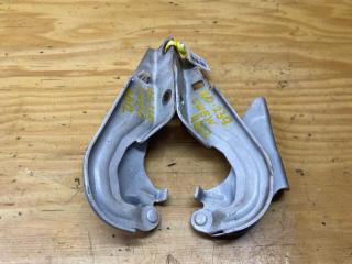 Петля капота MITSUBISHI OUTLANDER 2007 контрактная Петля капота MITSUBISHI OUTLANDER 2007