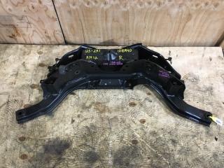 Балка поперечная задняя NISSAN LIBERTY 2001