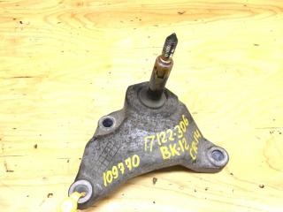 Кронштейн левый NISSAN MARCH 2003