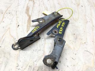 Петля капота MITSUBISHI AIRTREK 2001 контрактная Петля капота MITSUBISHI AIRTREK 2001