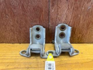 Петля двери передняя левая NISSAN PRESAGE 2006