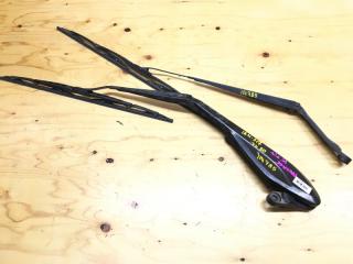 Щетка стеклоочистителя передняя NISSAN PRESAGE 2001