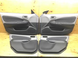 Обшивка двери NISSAN WINGROAD 2002
