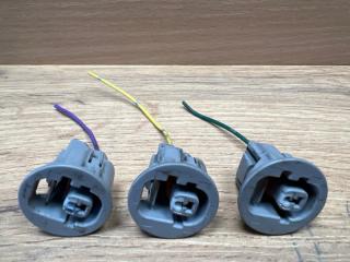 Фото запчасти разъем Toyota контрактная запчасть Запчасть разъем Toyota