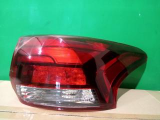 Фонарь внешний правый Mitsubishi Outlander 2015-2018