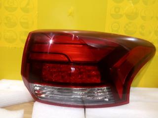 Фонарь внешний правый Mitsubishi Outlander 2015-2018