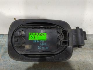 Запчасть лючок бензобака Audi Q3 2011-2014