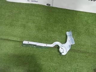 Петля передняя правая Citroen C4 2010-н.в.
