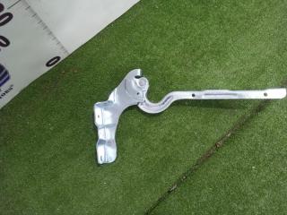 Петля передняя правая Citroen C4 2010-н.в.