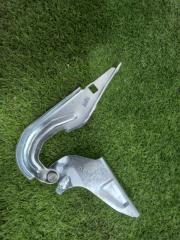 Запчасть петля капота правая Mitsubishi Outlander 2012-2021