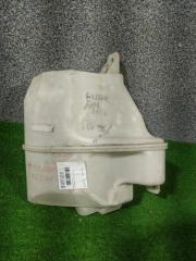 Бачок омывателя Land Rover Freelander 2 2006-2010