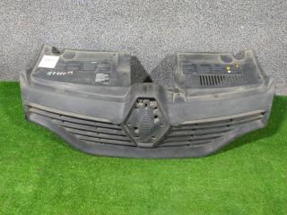 Решетка радиатора Renault Logan 2012-2018