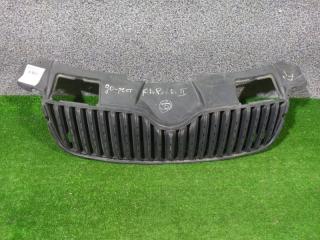 Запчасть решетка радиатора Skoda Fabia 2010-2014