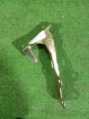 Фото запчасти петля капота левая Great Wall Hover H3 2014-2016 новая запчасть Запчасть петля капота левая Great Wall Hover H3 2014-2016