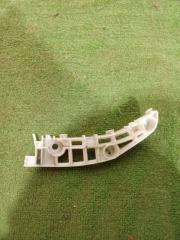 Кронштейн бампера передний левый Mitsubishi Outlander 2018-2024