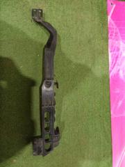 Запчасть кронштейн бампера передний правый Opel Astra 2012-2018