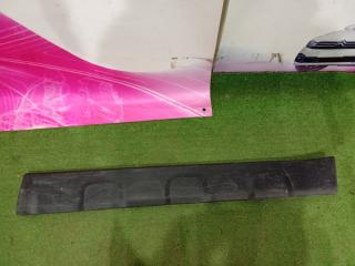 Запчасть накладка двери передняя правая Honda CR-V 2009-2012