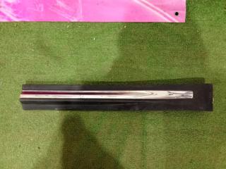 Фото запчасти накладка двери задняя левая Infiniti QX70 2013-2017 Б/У запчасть Запчасть накладка двери задняя левая Infiniti QX70 2013-2017