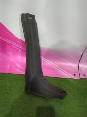 Запчасть обшивка крышки багажника правая Ford Focus 2014-2019