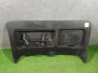 Обшивка двери багажника Toyota Land Cruiser Prado 2017-2020