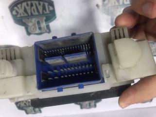 Блок предохранителей Freelander 2 L359